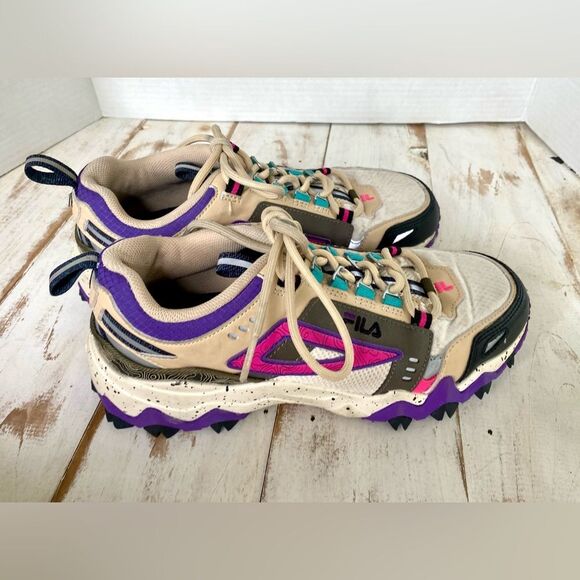 FILA Oakmont TR sneakers hiking running retro style sz 7.5 womens EUC streetwear - Picture 2 of 8